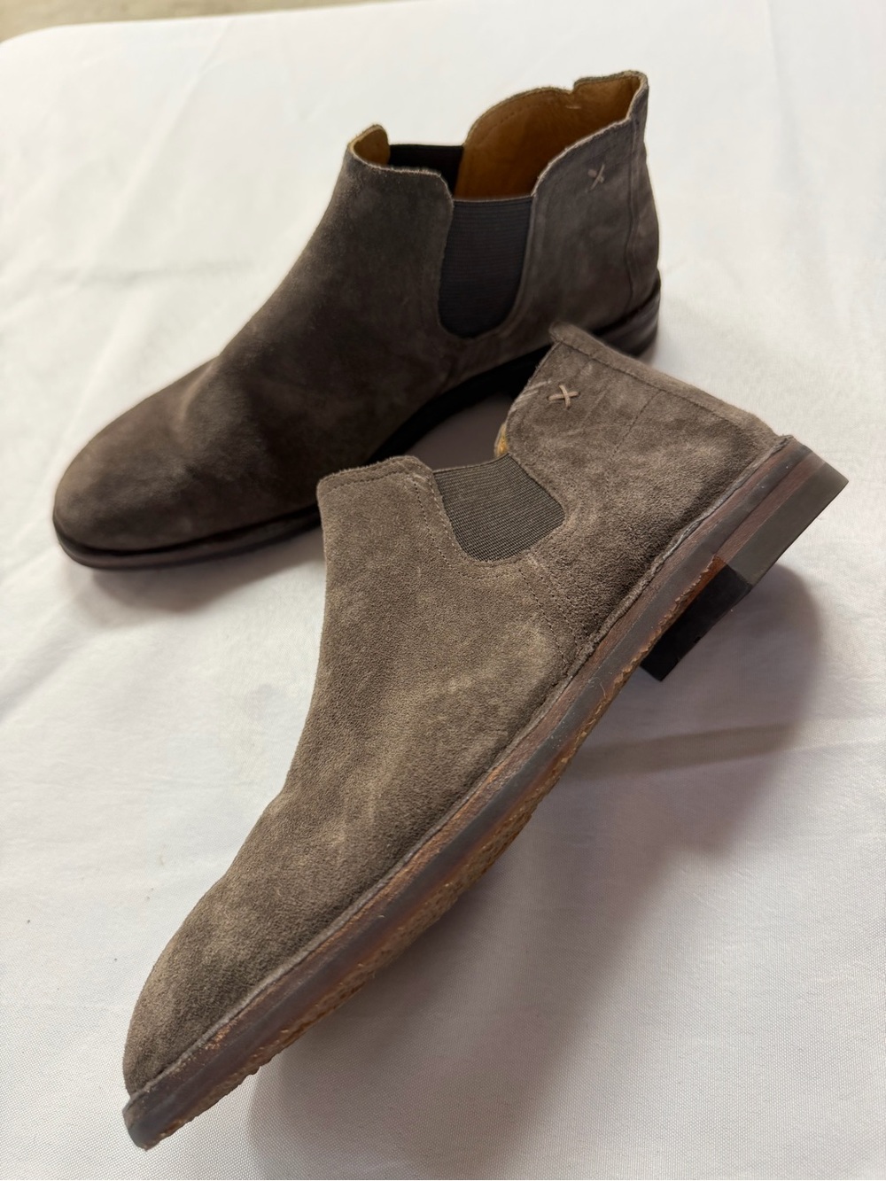 Trask Womens Nubuck Suede Slip-On Chelsea Boots - taupe